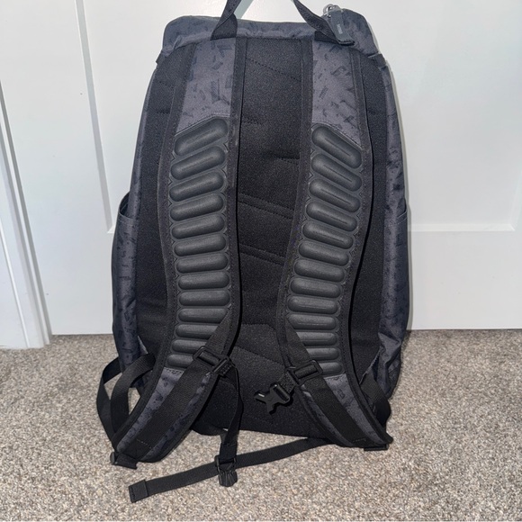 Nike Hoops Elite Max Air Team 2.0 Graphic Basketball Backpack black gold - Picture 4 of 12